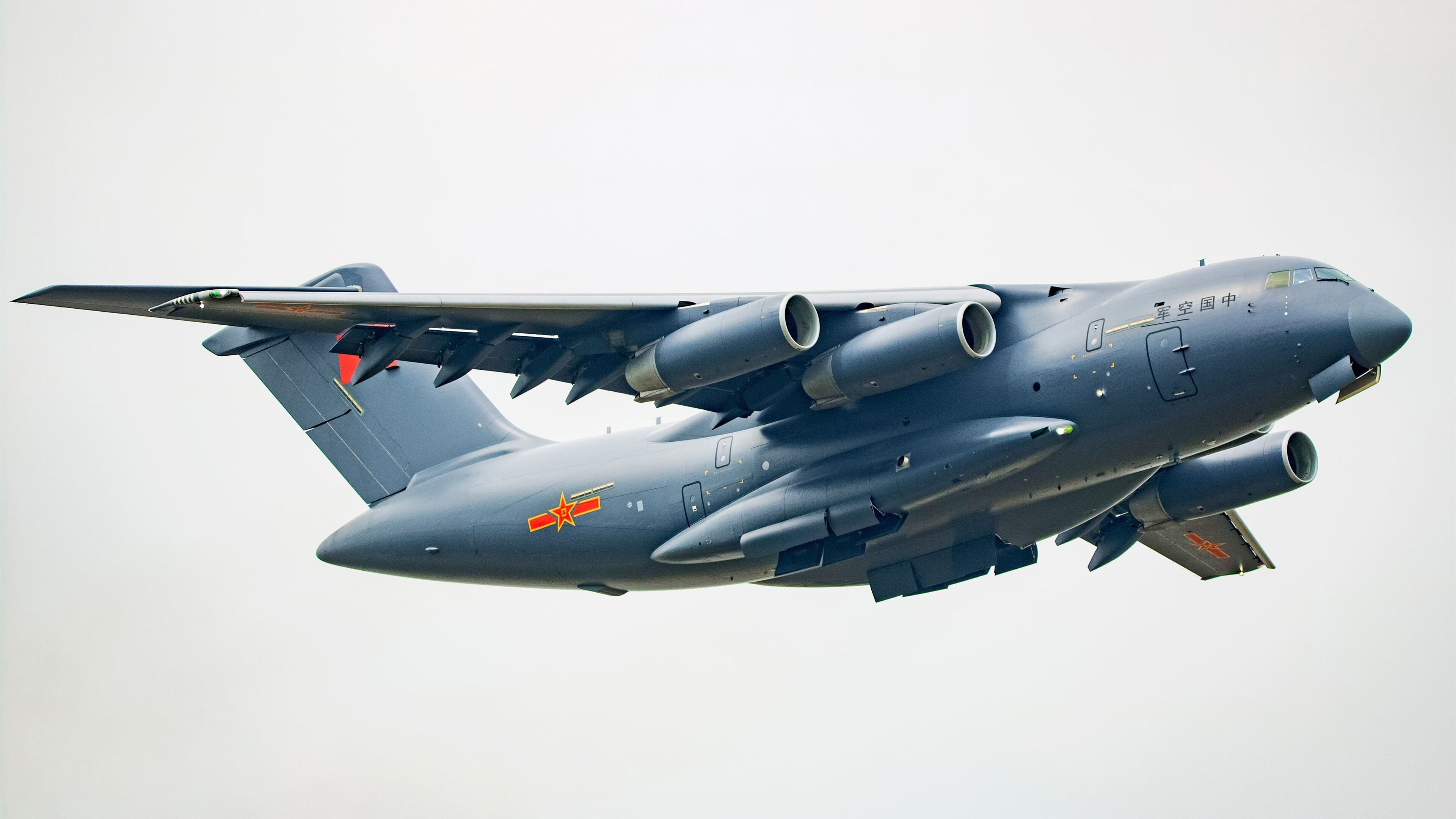 JIU YOU GAME-阿贾克斯在与PSV的关键战中3-2获胜，暂时止住颓势。前曼联前锋韦霍斯特回归荷甲，加盟阿贾克斯。