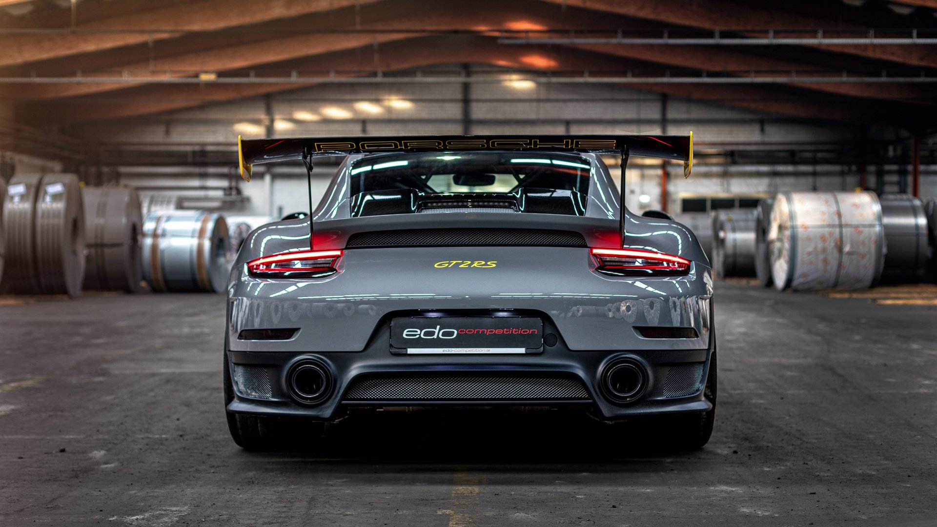 西甲裁判系统加入语言语调识别功能提升沟通判断力，西甲足球裁判