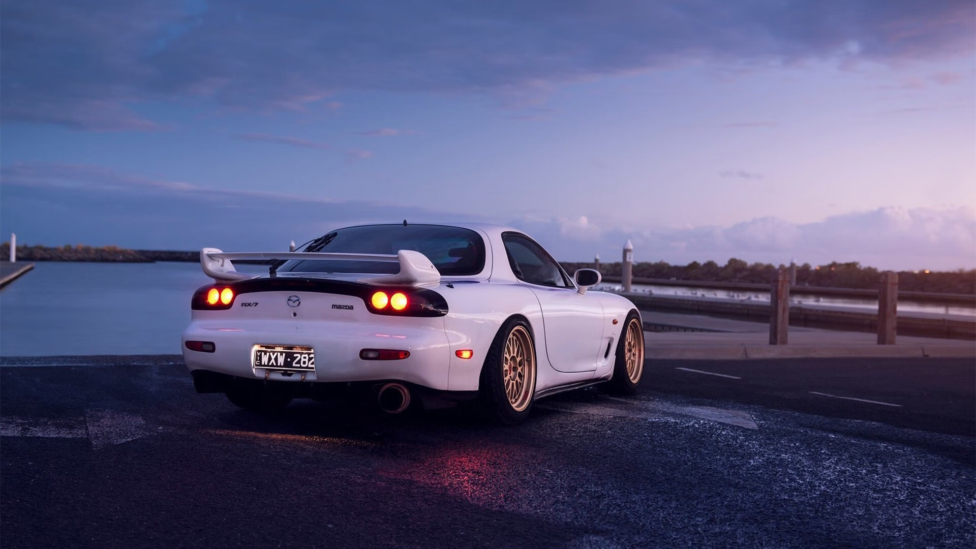 女子足球强化定位球战术提升关键时刻得分能力，足球定位球踢准视频