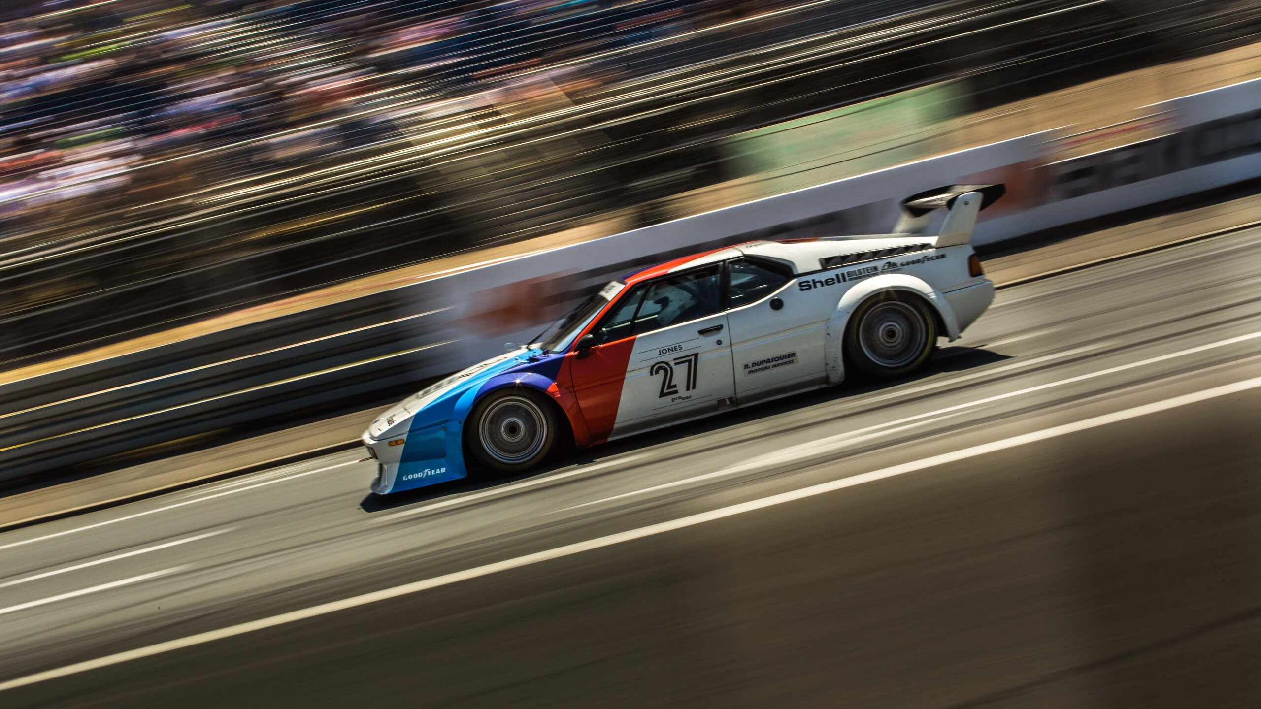 新西兰全黑队的球场意识与配合是其制胜法宝，新西兰篮球联赛球队